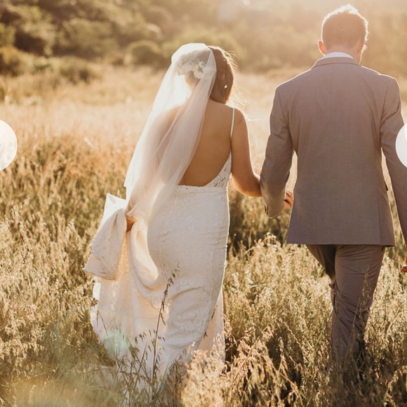 Marin in Lace Sarah Seven - Picture 1 of 3